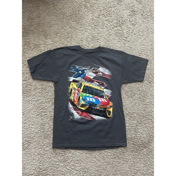 Kyle Busch #18 Graphic Tee 2-sided American Flag Joe Gibbs Racing Size M - Picture 1 of 5